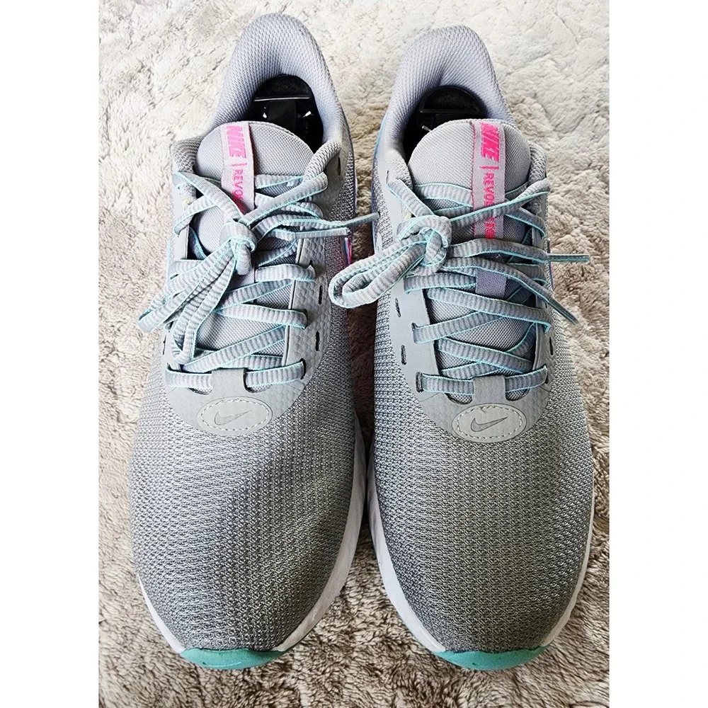 Nike Revolution 5 Womens Running Shoes Grey Pink Aqua Size 8.5